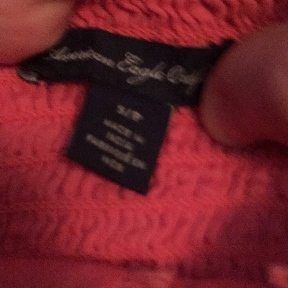 Crop top - Picture 2 of 3